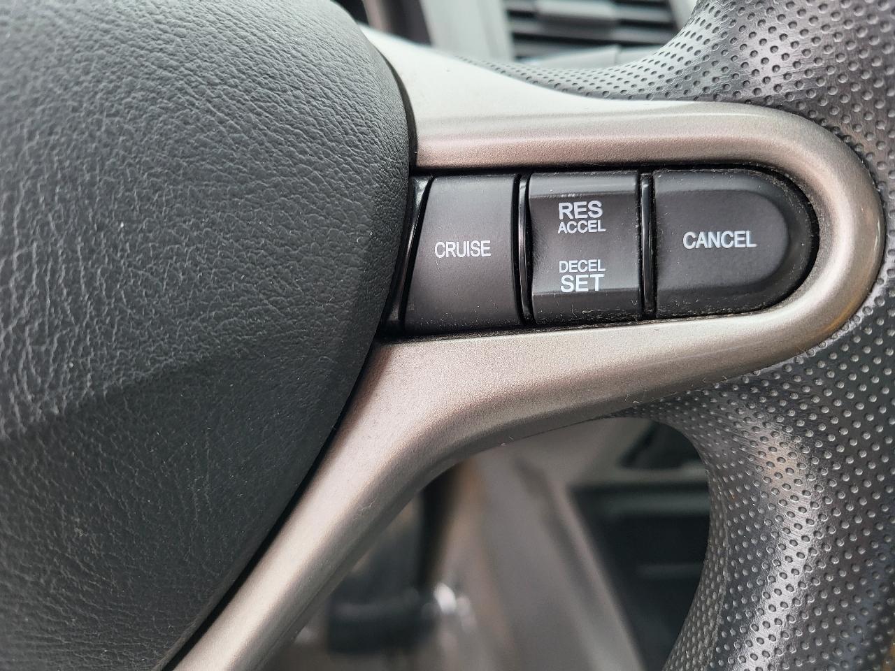Honda Civic LX Sedan 5-Speed AT 2009