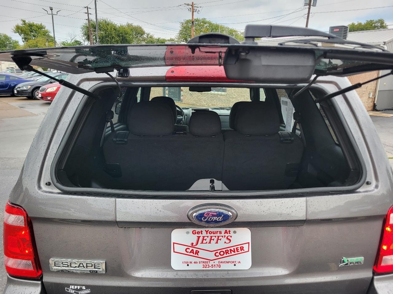 Ford Escape XLT FWD 2012