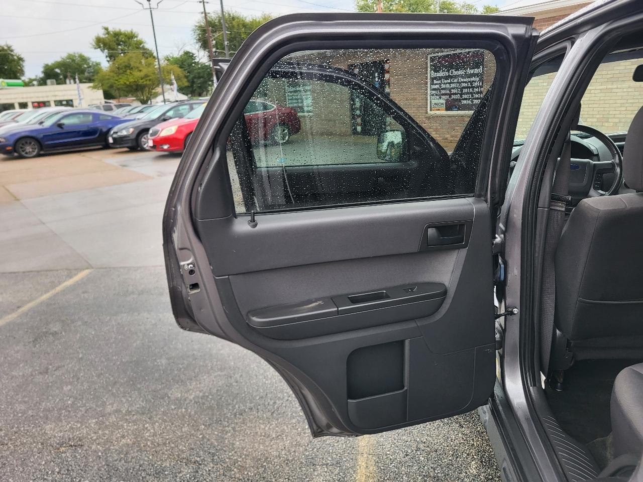 Ford Escape XLT FWD 2012
