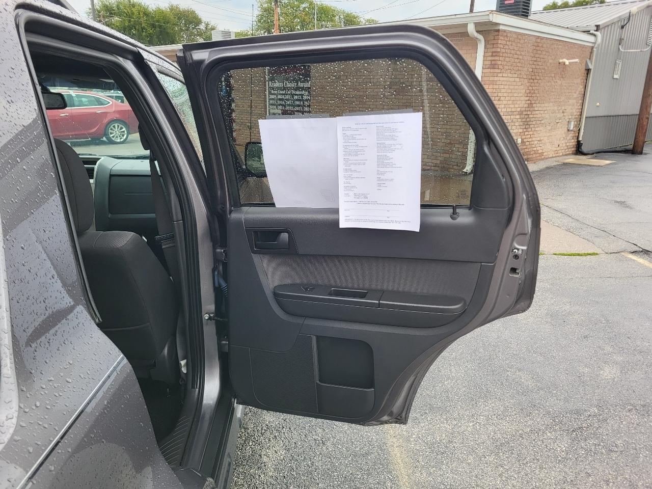 Ford Escape XLT FWD 2012