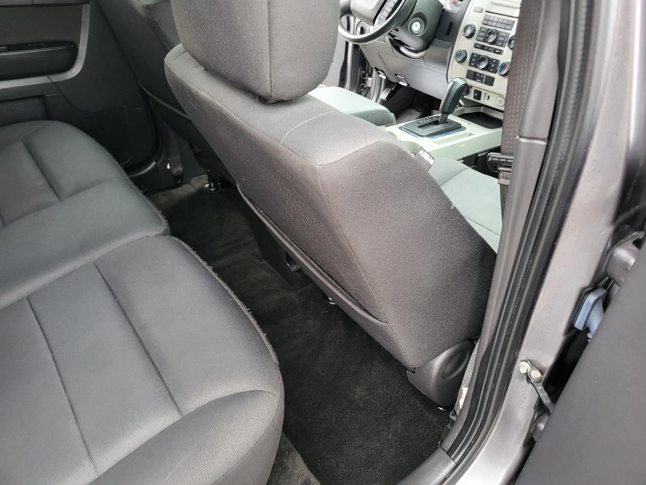 Ford Escape XLT FWD 2012