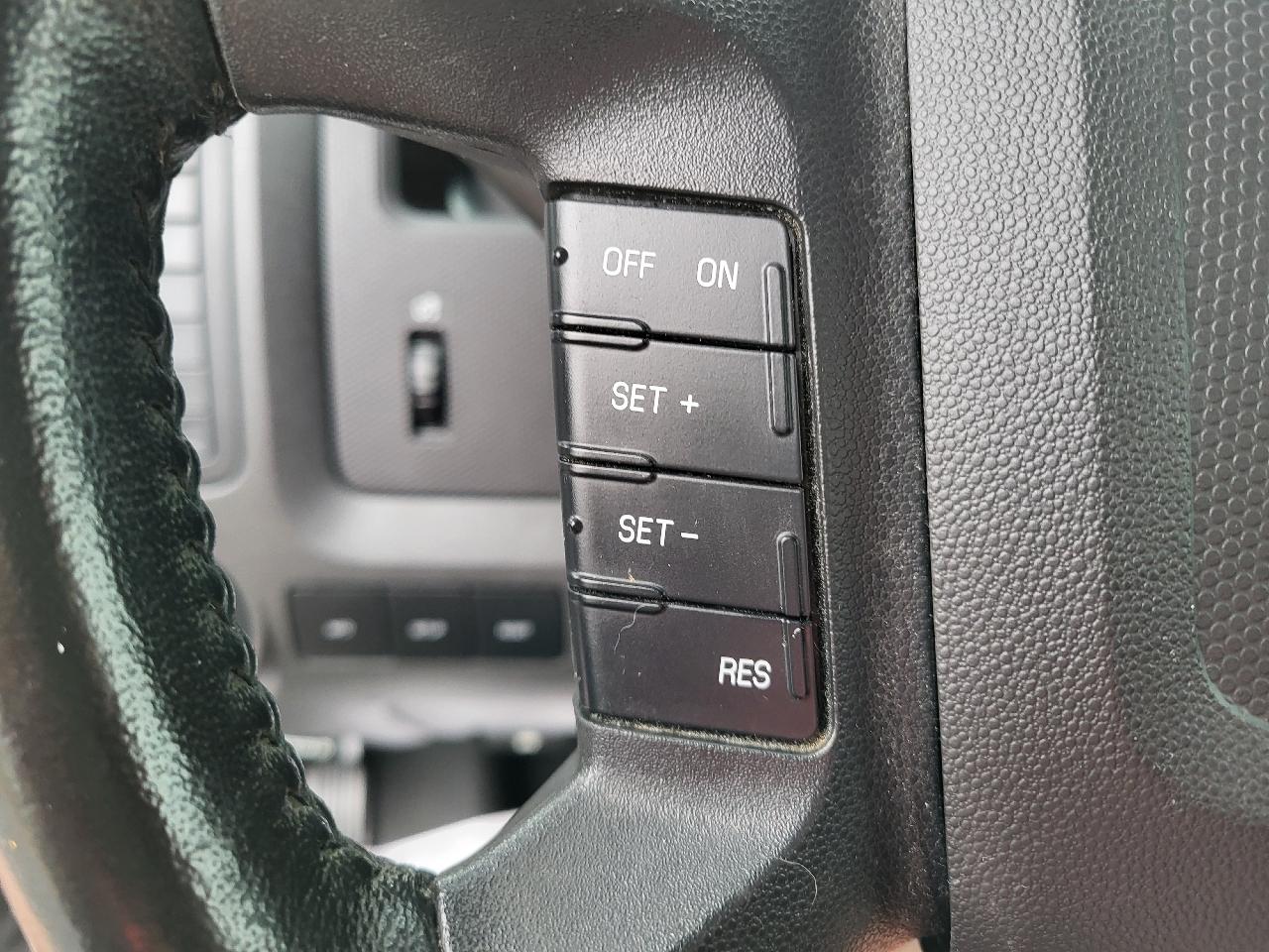 Ford Escape XLT FWD 2012