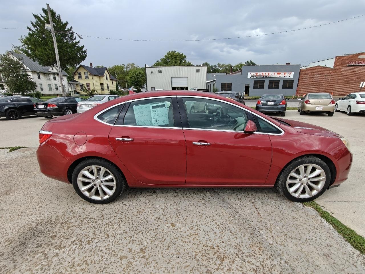 Buick Verano Base 2013