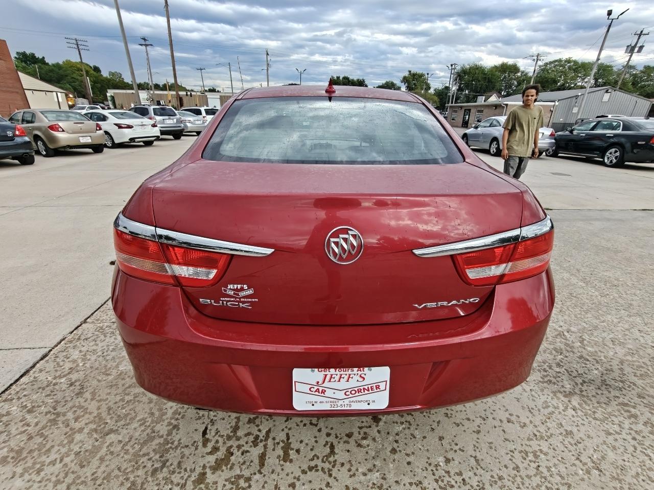 Buick Verano Base 2013