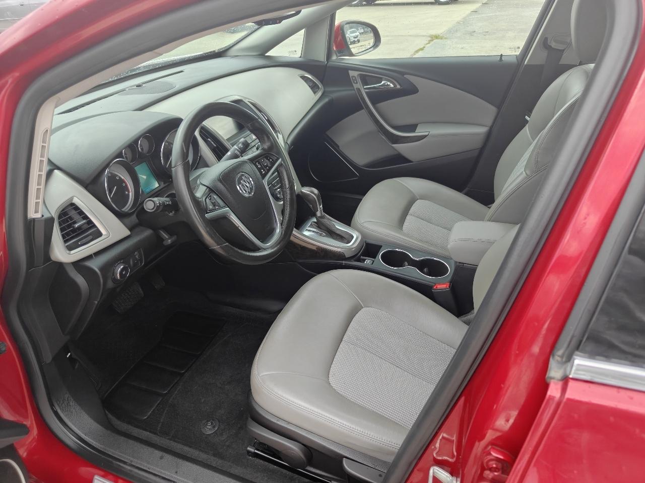 Buick Verano Base 2013