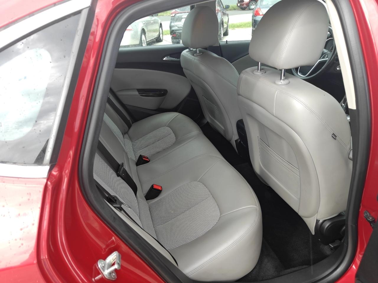 Buick Verano Base 2013