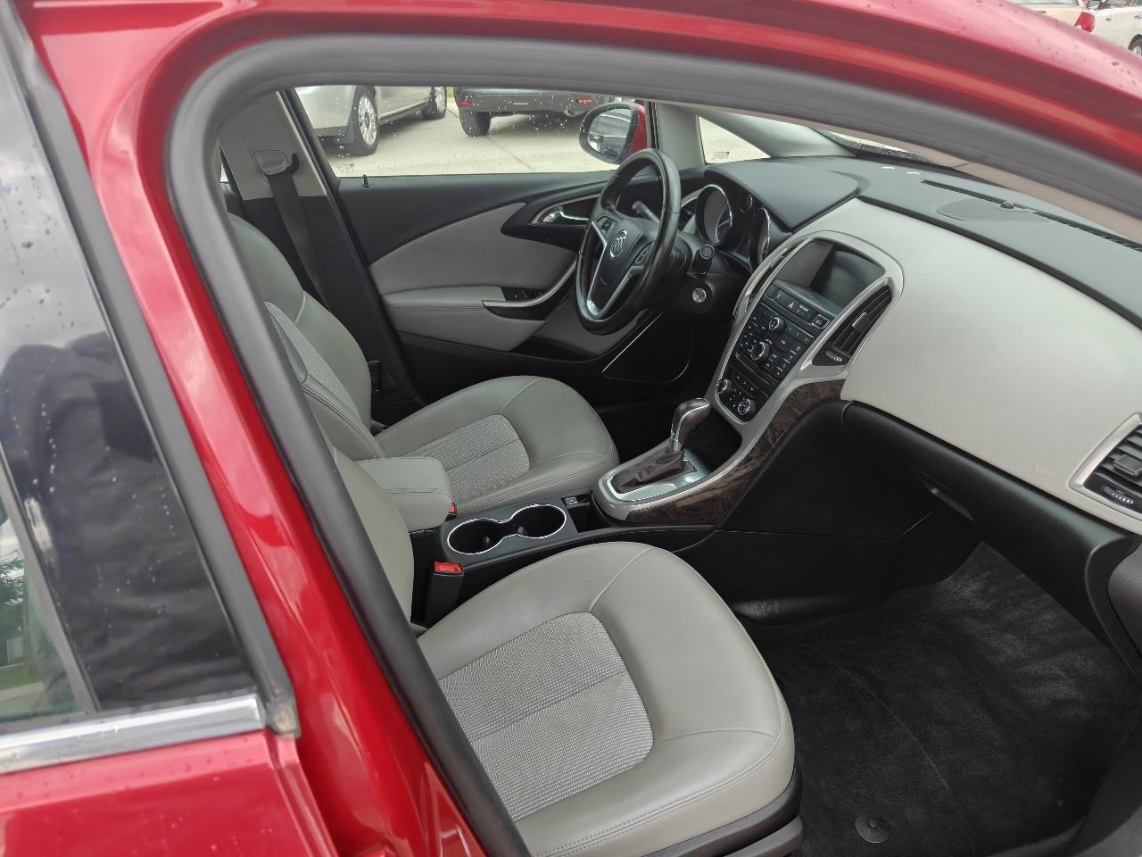 Buick Verano Base 2013