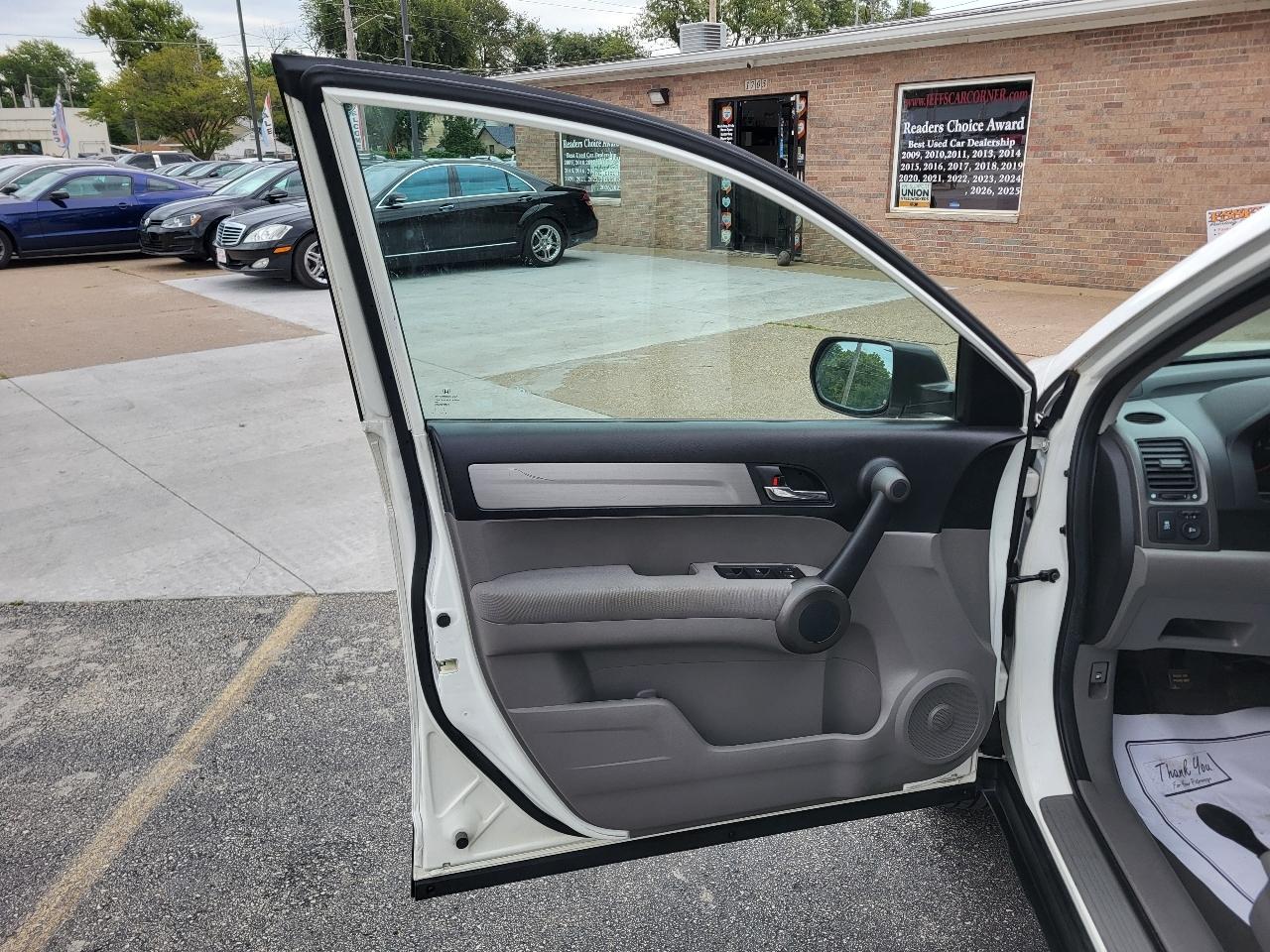 Honda CR-V LX 4WD 5-Speed AT 2010