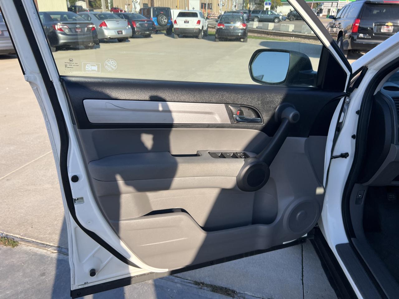 Honda CR-V LX 4WD 5-Speed AT 2010