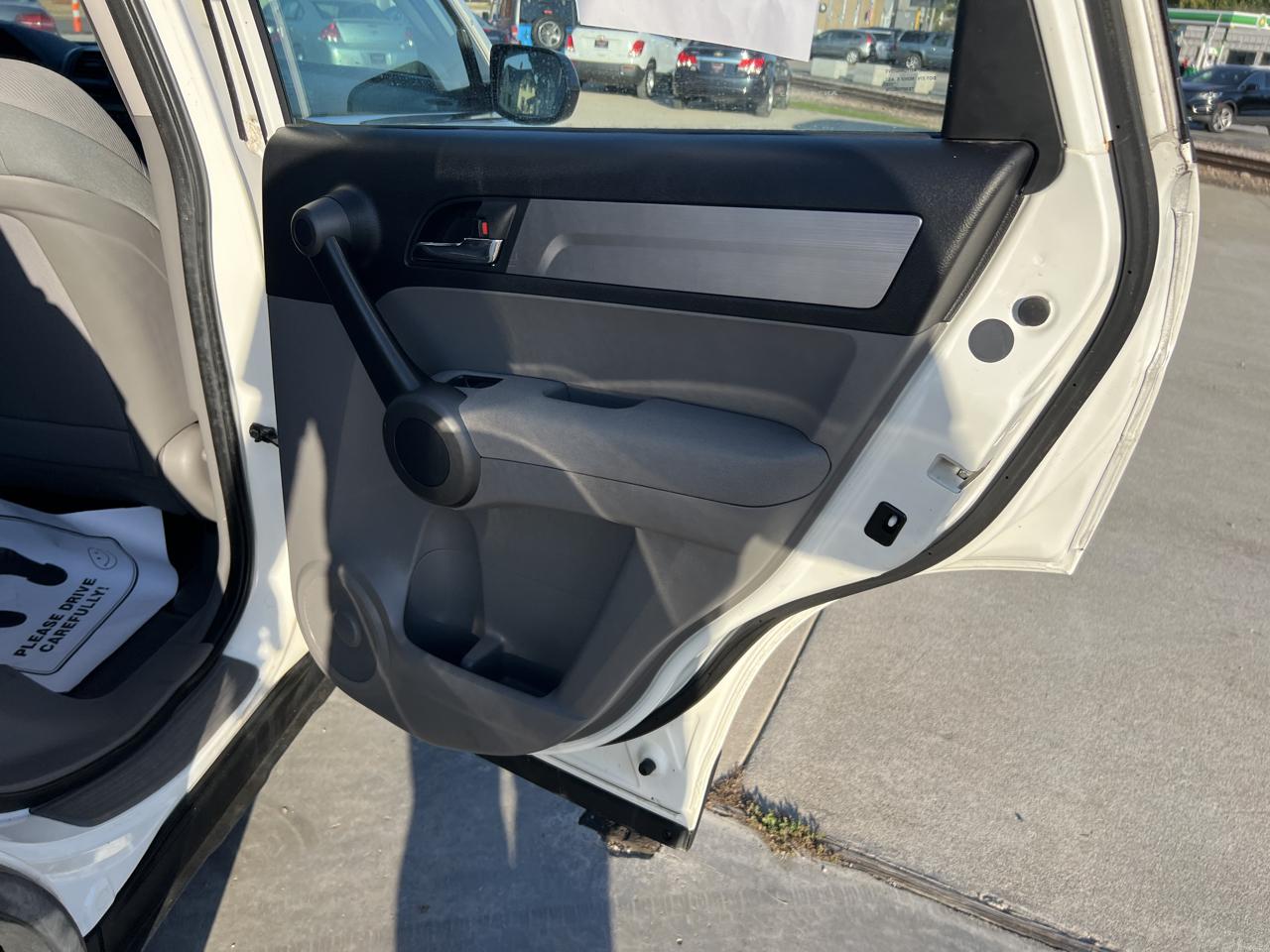 Honda CR-V LX 4WD 5-Speed AT 2010