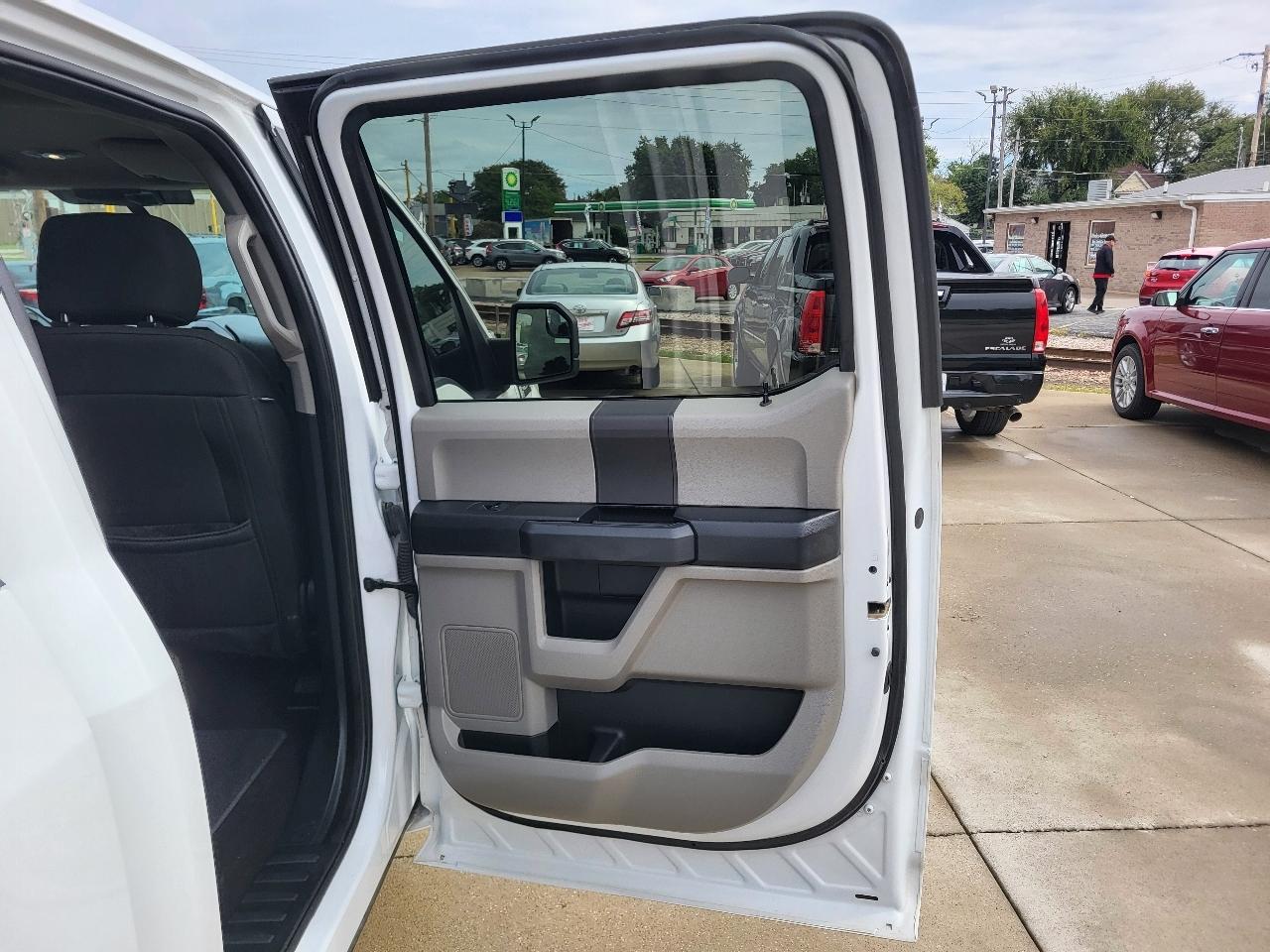 Ford F-150 XL SuperCrew 5.5-ft. Bed 4WD 2019