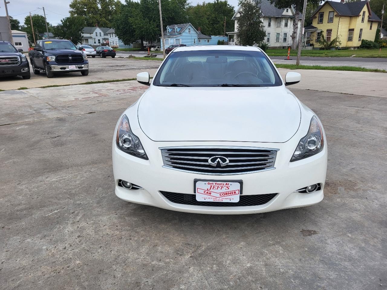 Infiniti Q60 Coupe AWD 2014