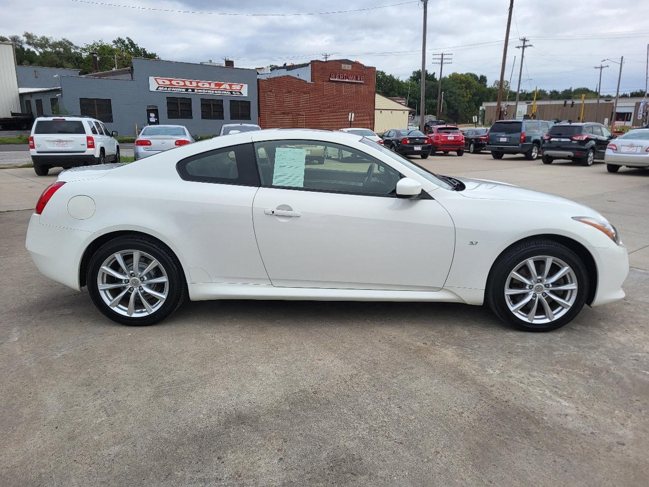 Infiniti Q60 Coupe AWD 2014