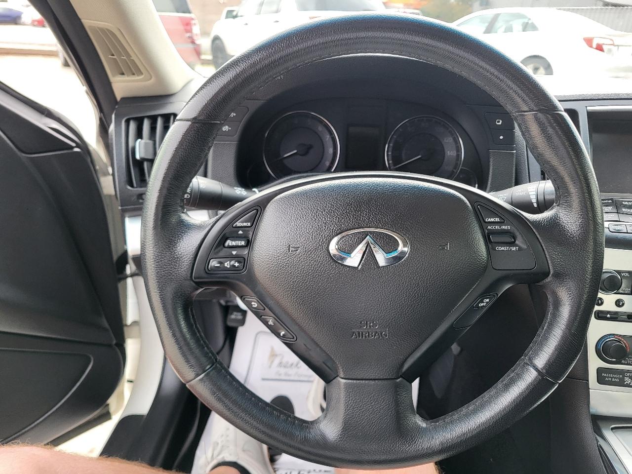 Infiniti Q60 Coupe AWD 2014