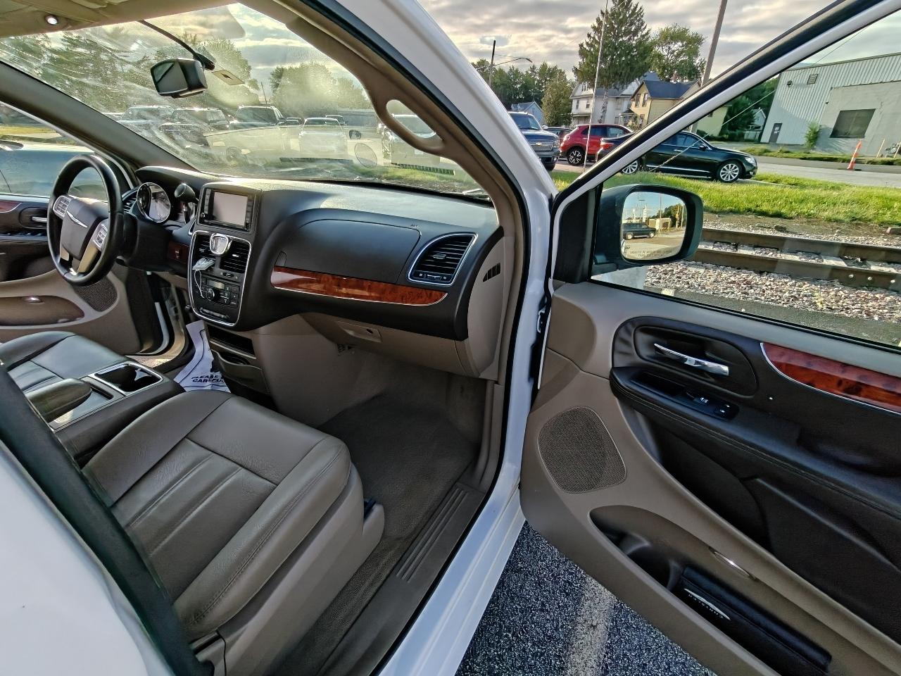 Chrysler Town & Country Touring 2015