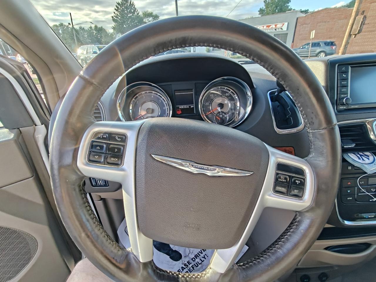 Chrysler Town & Country Touring 2015