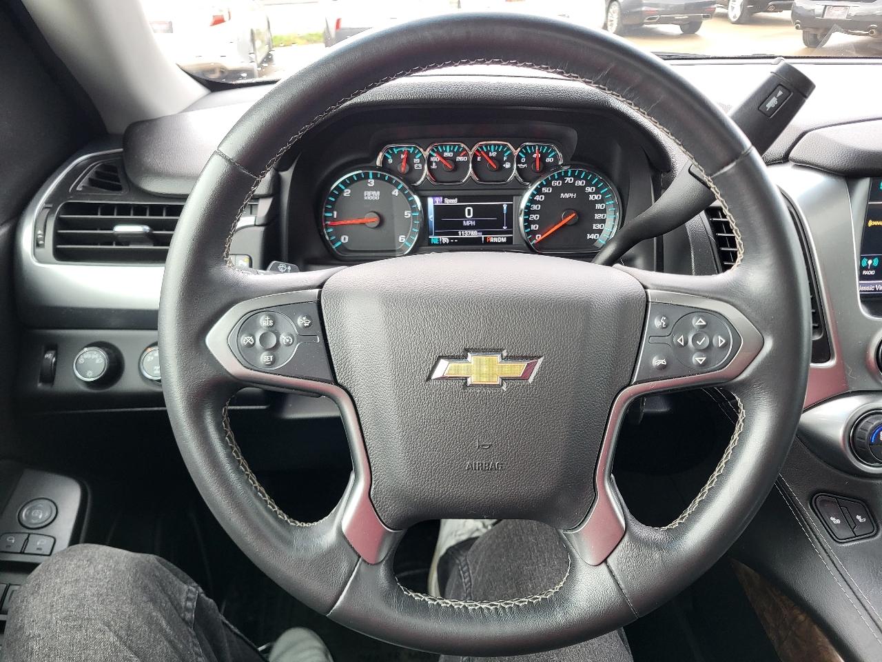 Chevrolet Suburban LT 4WD 2016