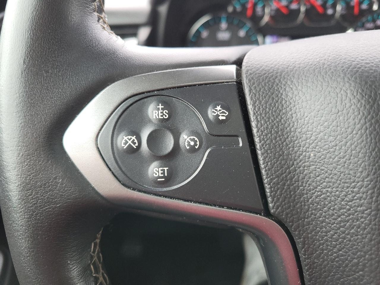 Chevrolet Suburban LT 4WD 2016