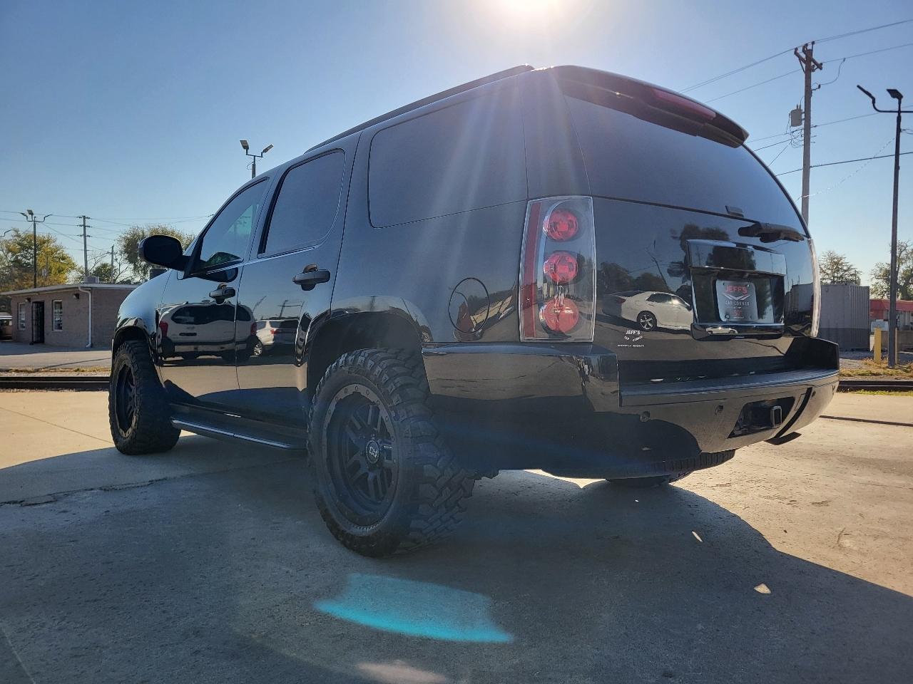 GMC Yukon Denali 2WD 2011