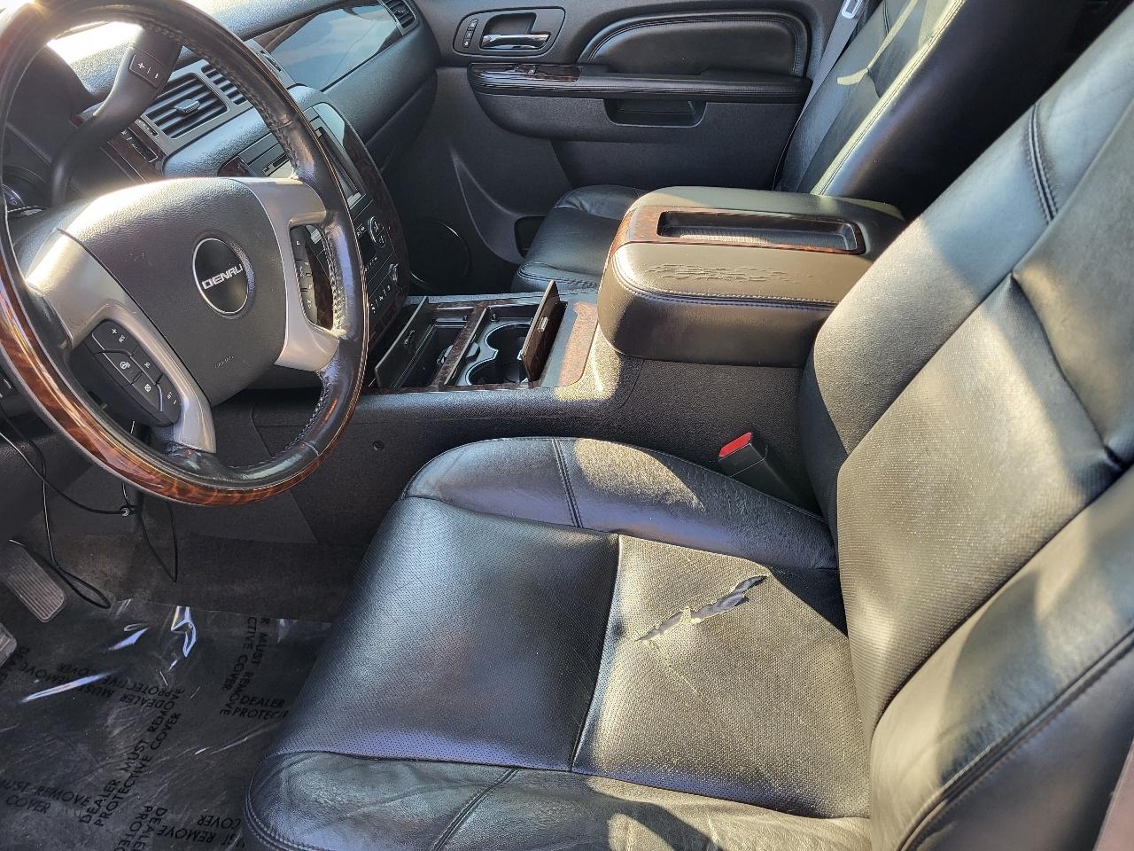 GMC Yukon Denali 2WD 2011