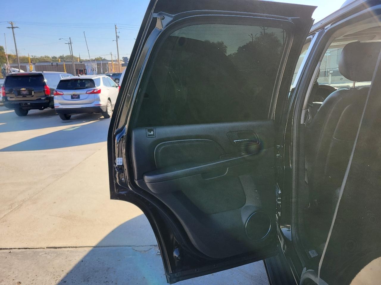 GMC Yukon Denali 2WD 2011