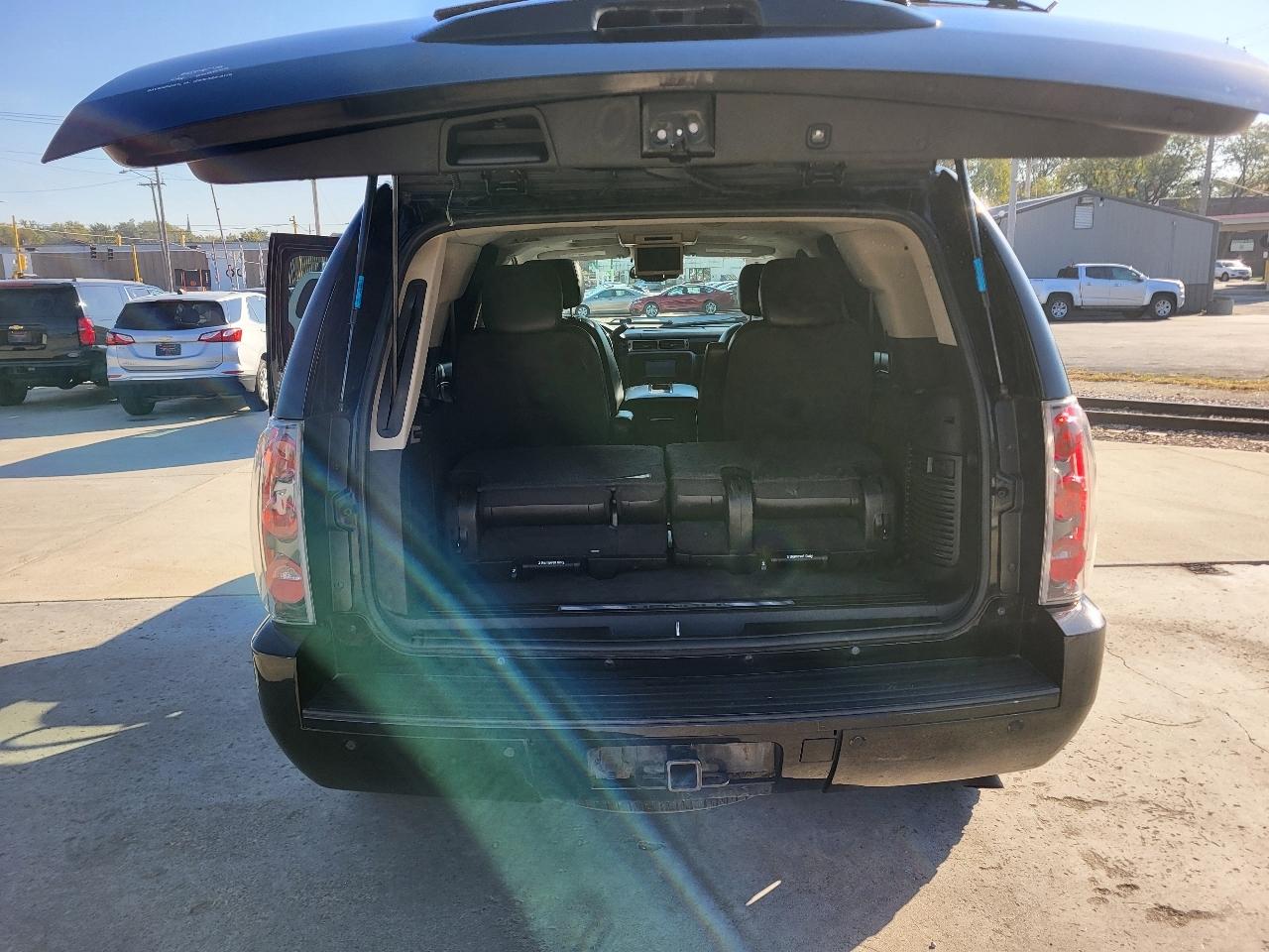 GMC Yukon Denali 2WD 2011