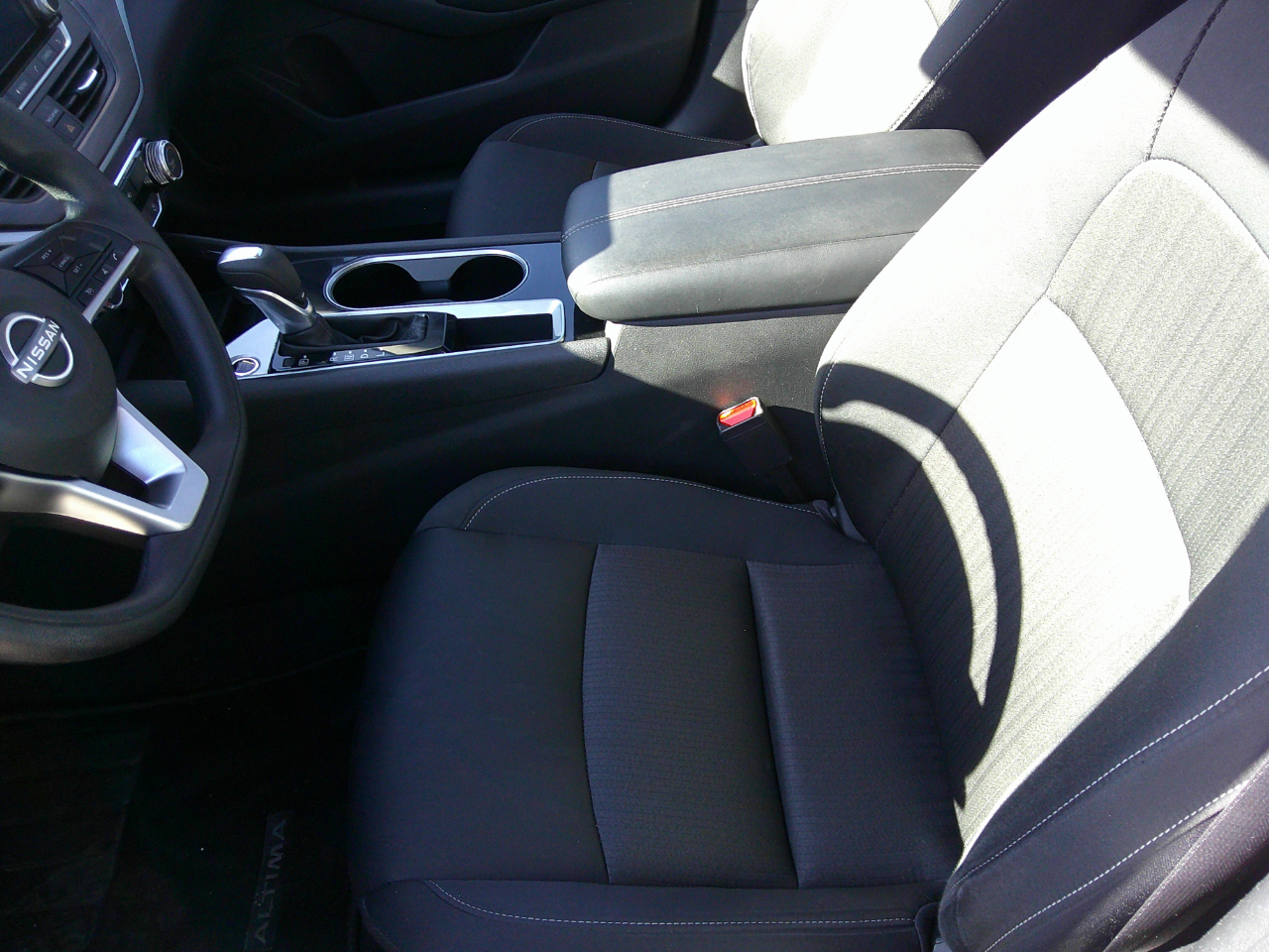 Nissan Altima 2.5 SV Sedan 2024