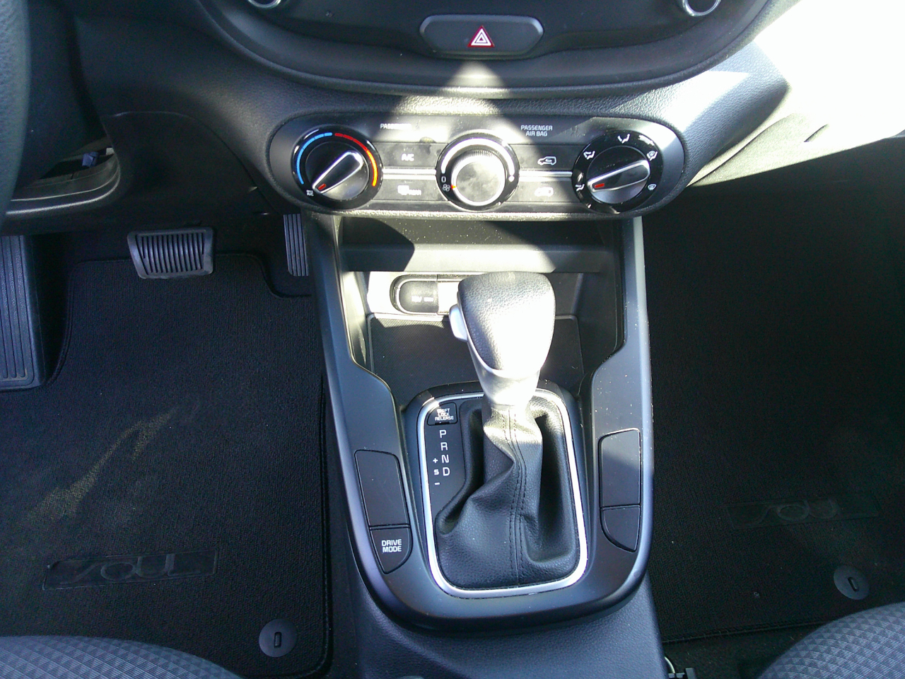 Kia Soul LX IVT 2024