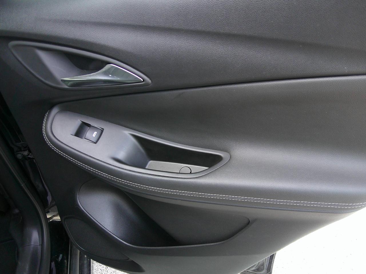 Buick Envision FWD 4dr Essence 2023