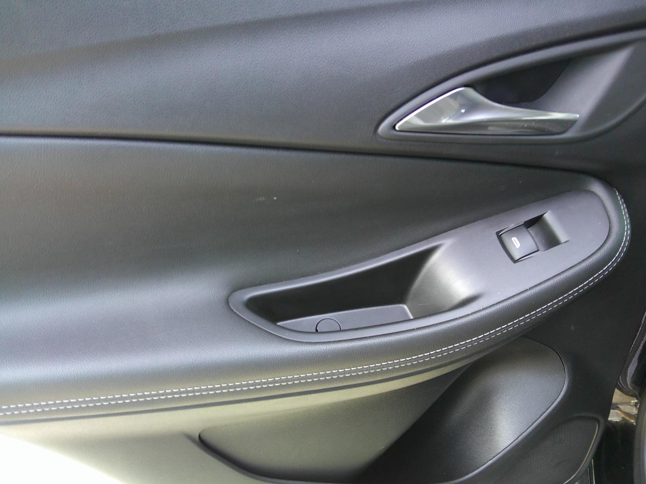 Buick Envision FWD 4dr Essence 2023