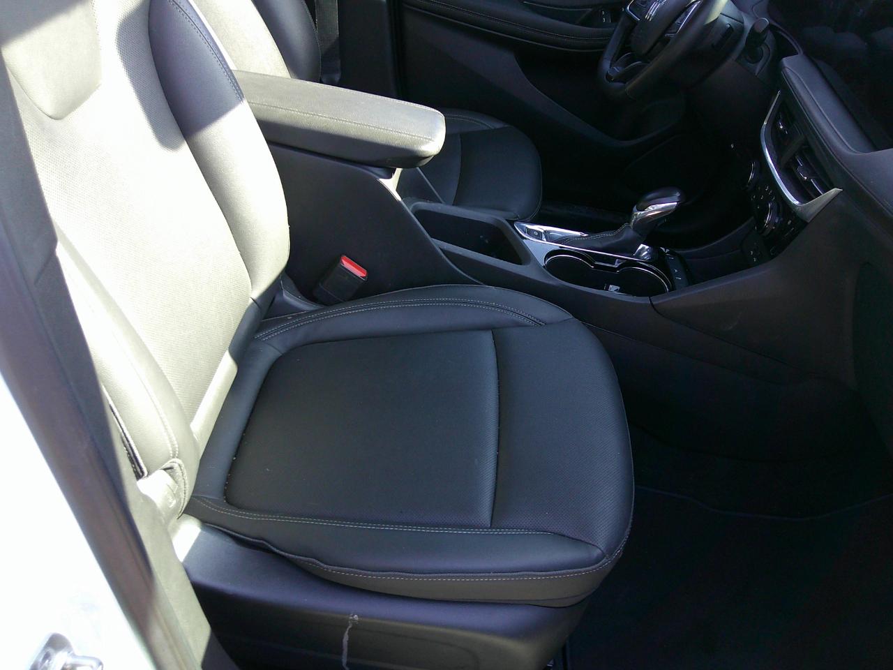 Buick Encore GX FWD 4dr Sport Touring 2024