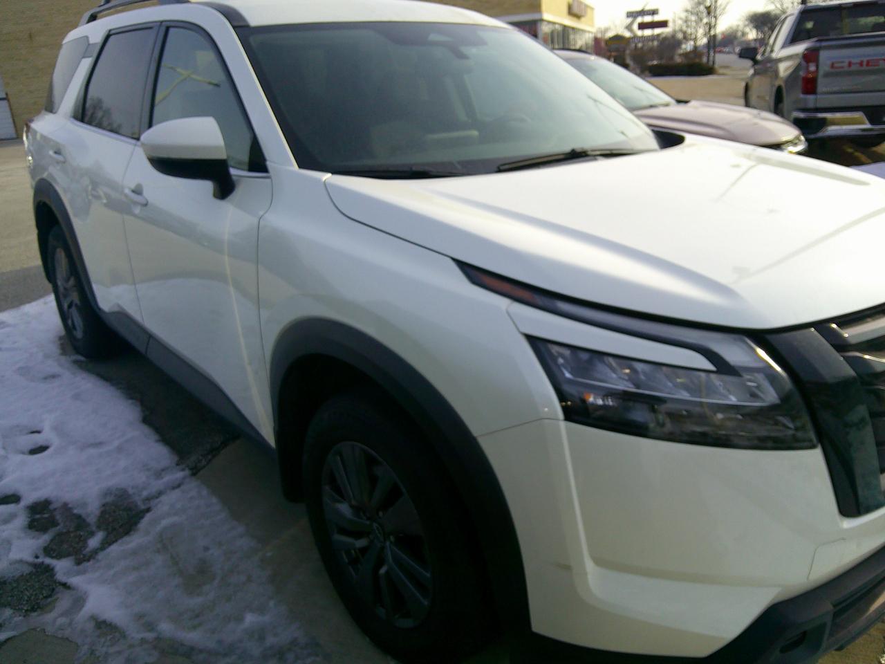 Nissan Pathfinder SV 4WD 2024