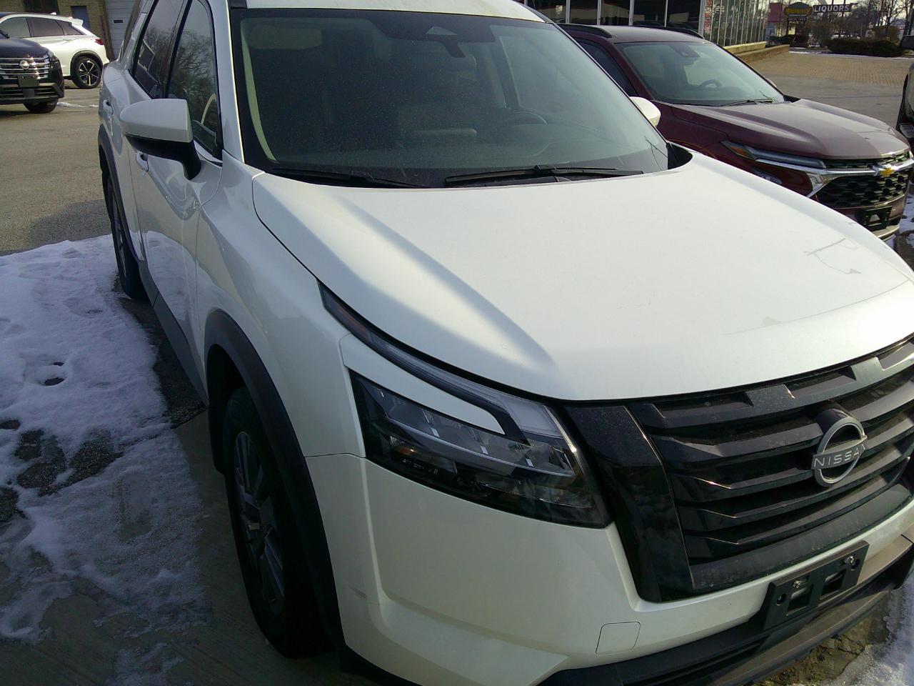 Nissan Pathfinder SV 4WD 2024