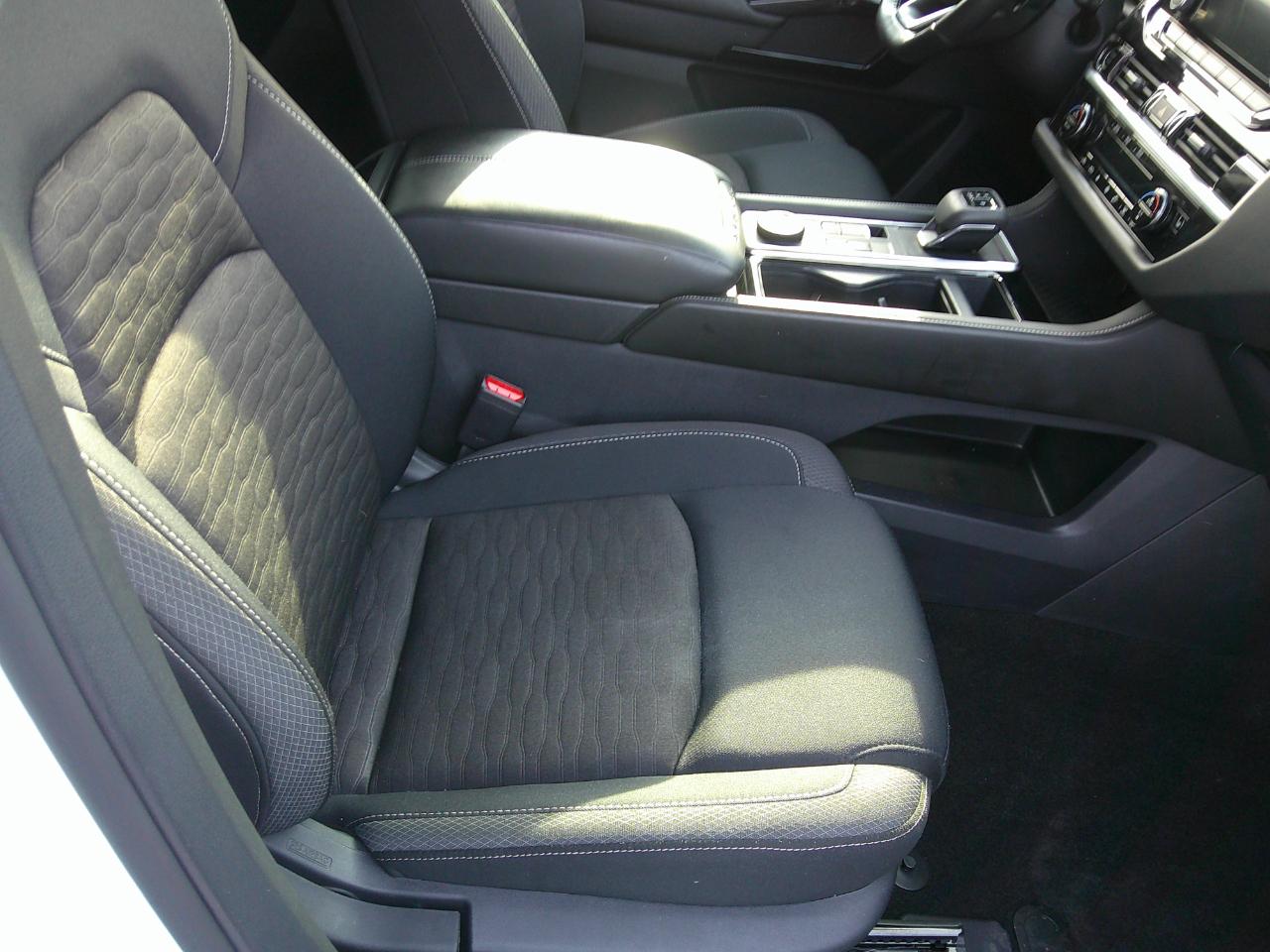 Nissan Pathfinder SV 4WD 2024