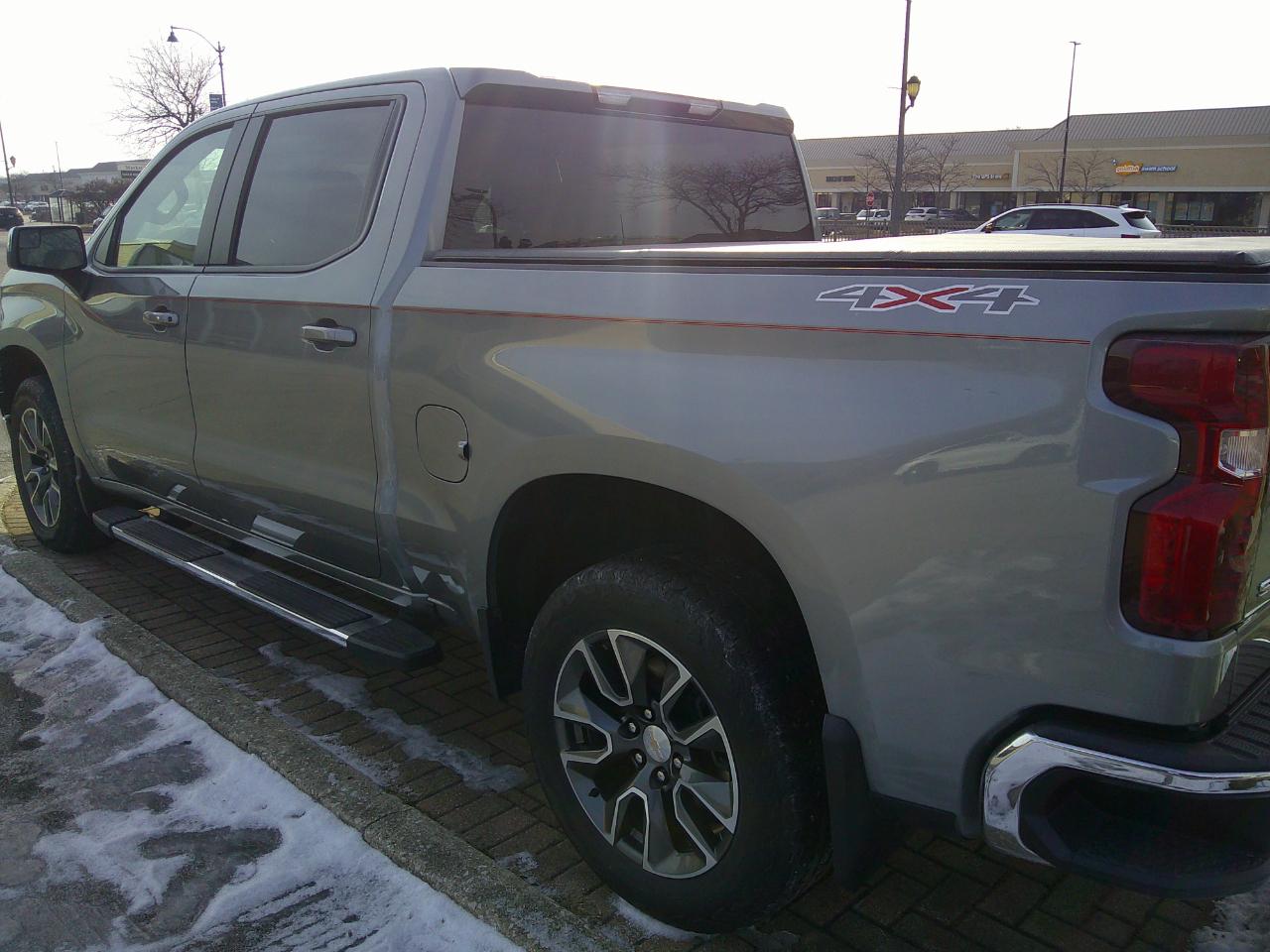 Chevrolet Silverado 1500 4WD Crew Cab 147" LT w/2FL 2023