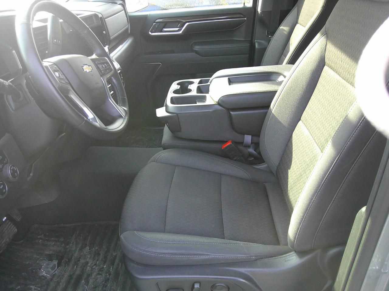 Chevrolet Silverado 1500 4WD Crew Cab 147" LT w/2FL 2023