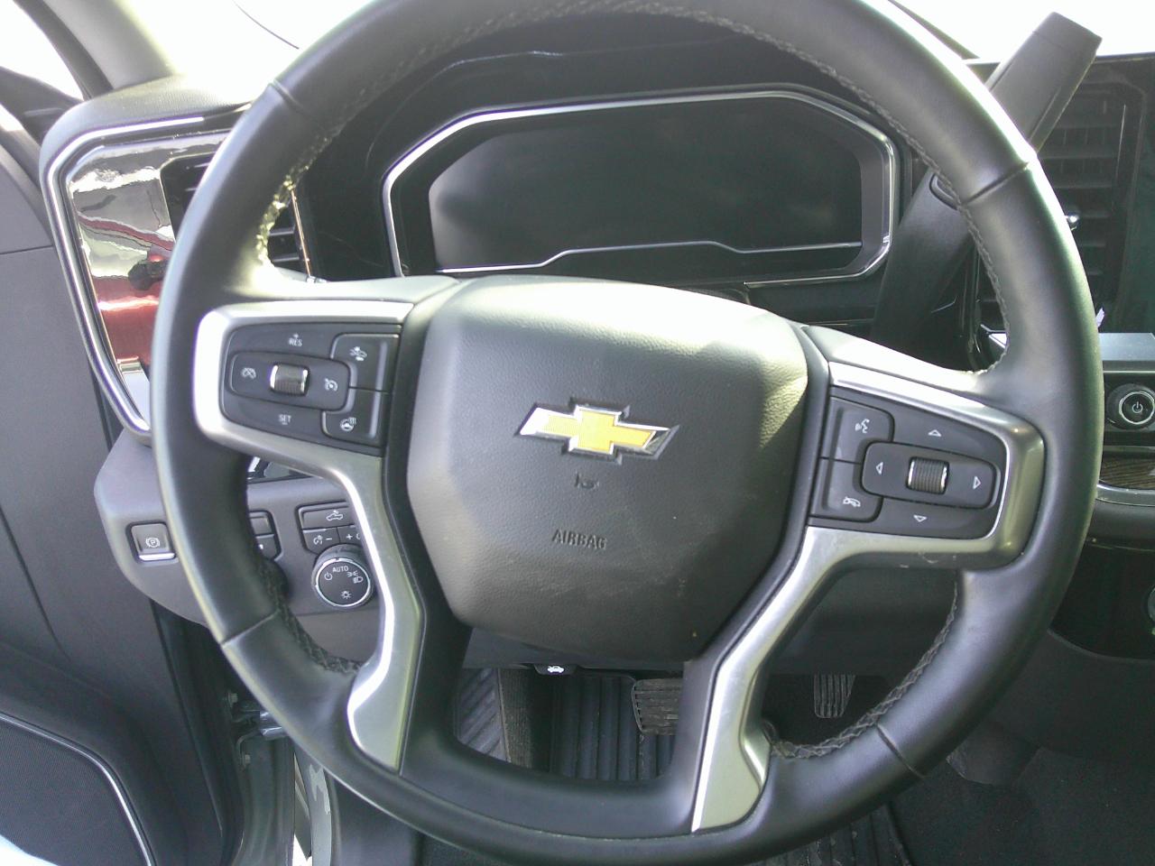 Chevrolet Silverado 1500 4WD Crew Cab 147" LT w/2FL 2023