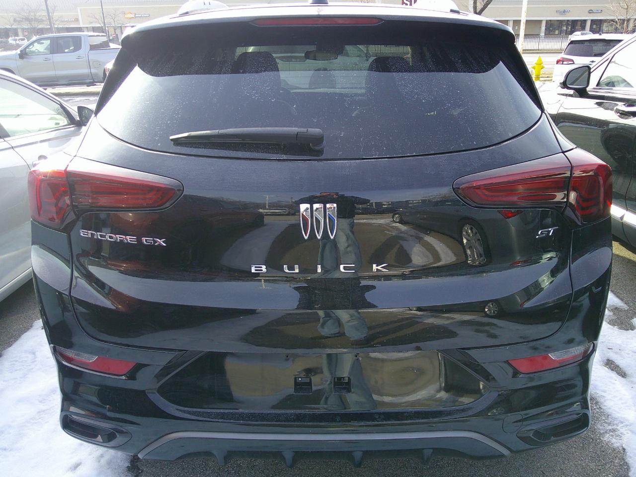 Buick Encore GX FWD 4dr Sport Touring 2024