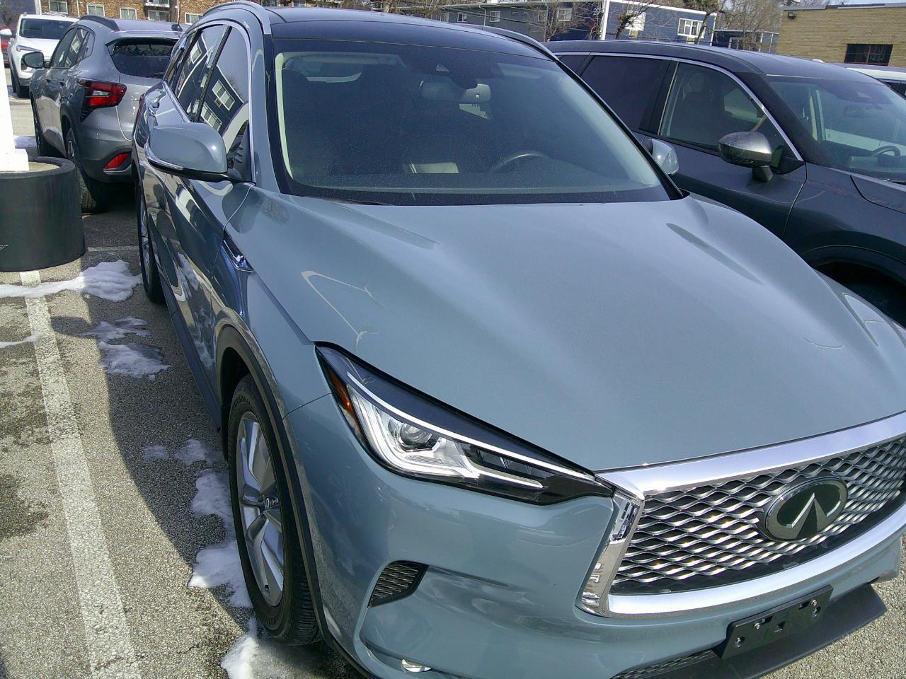Infiniti QX50 LUXE AWD 2022