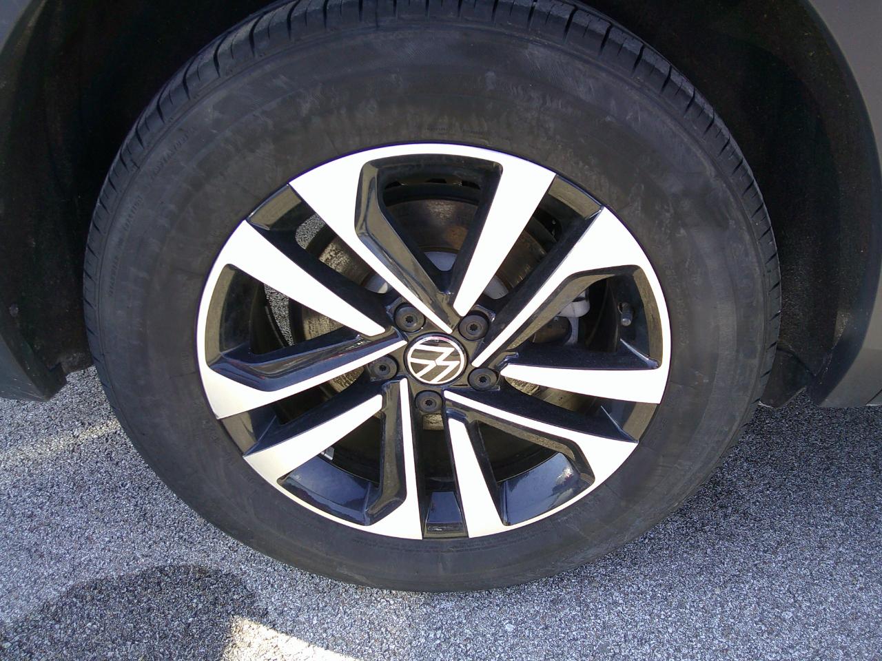 Volkswagen Tiguan 2.0T S FWD 2024