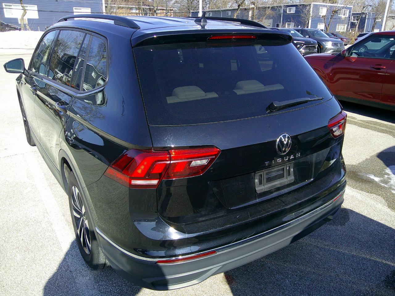 Volkswagen Tiguan 2.0T S FWD 2024