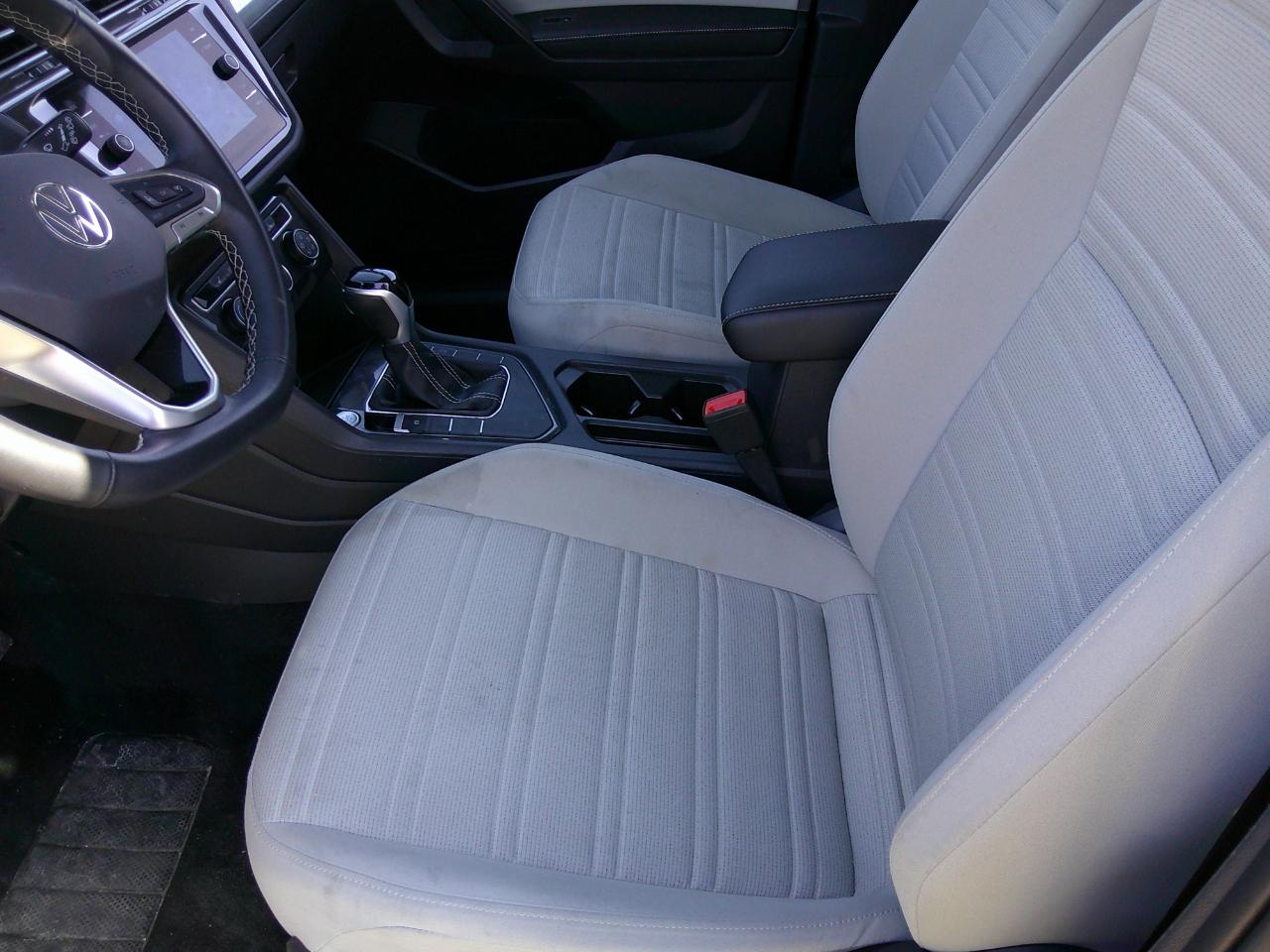 Volkswagen Tiguan 2.0T S FWD 2024