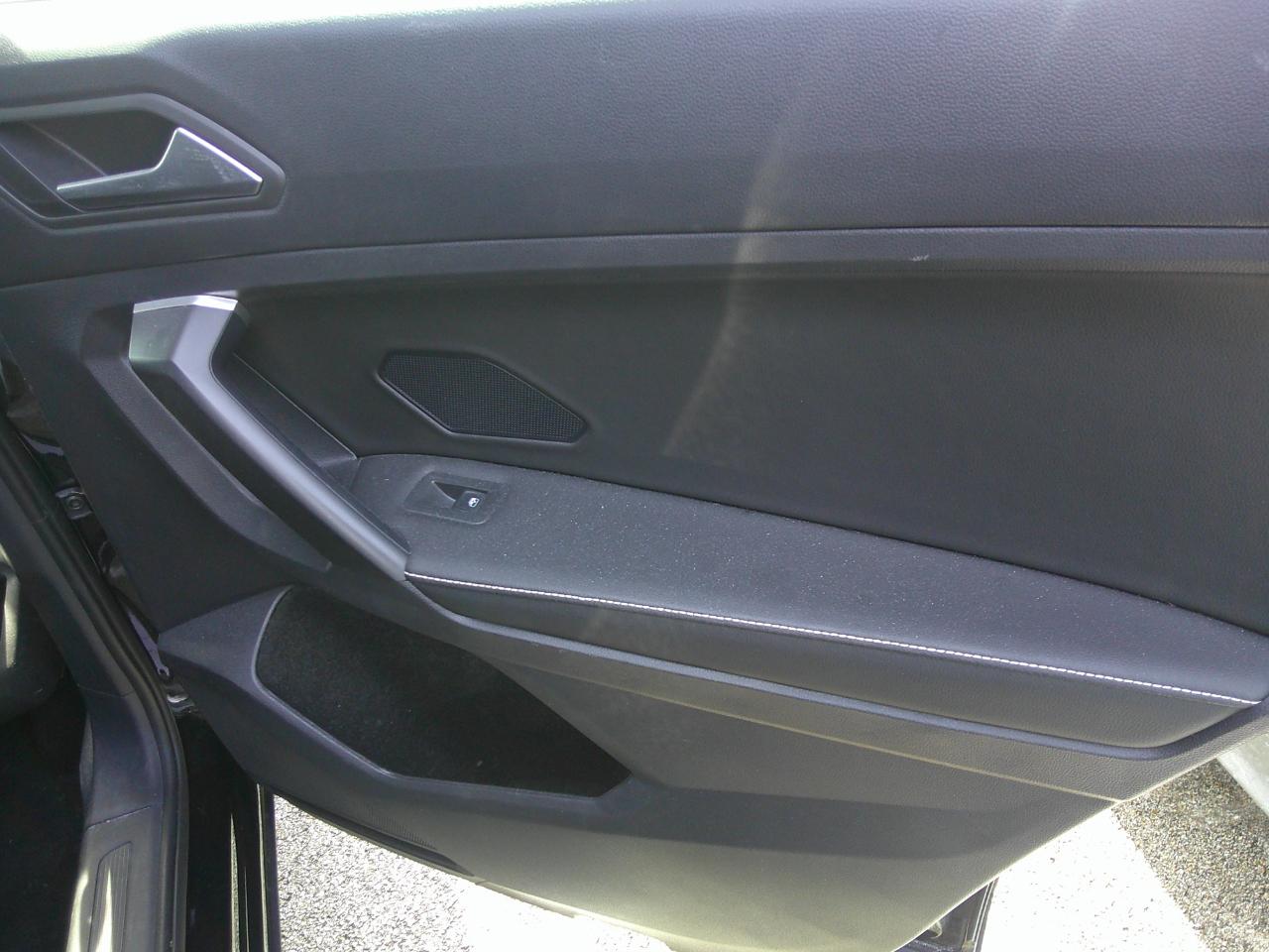 Volkswagen Tiguan 2.0T S FWD 2024