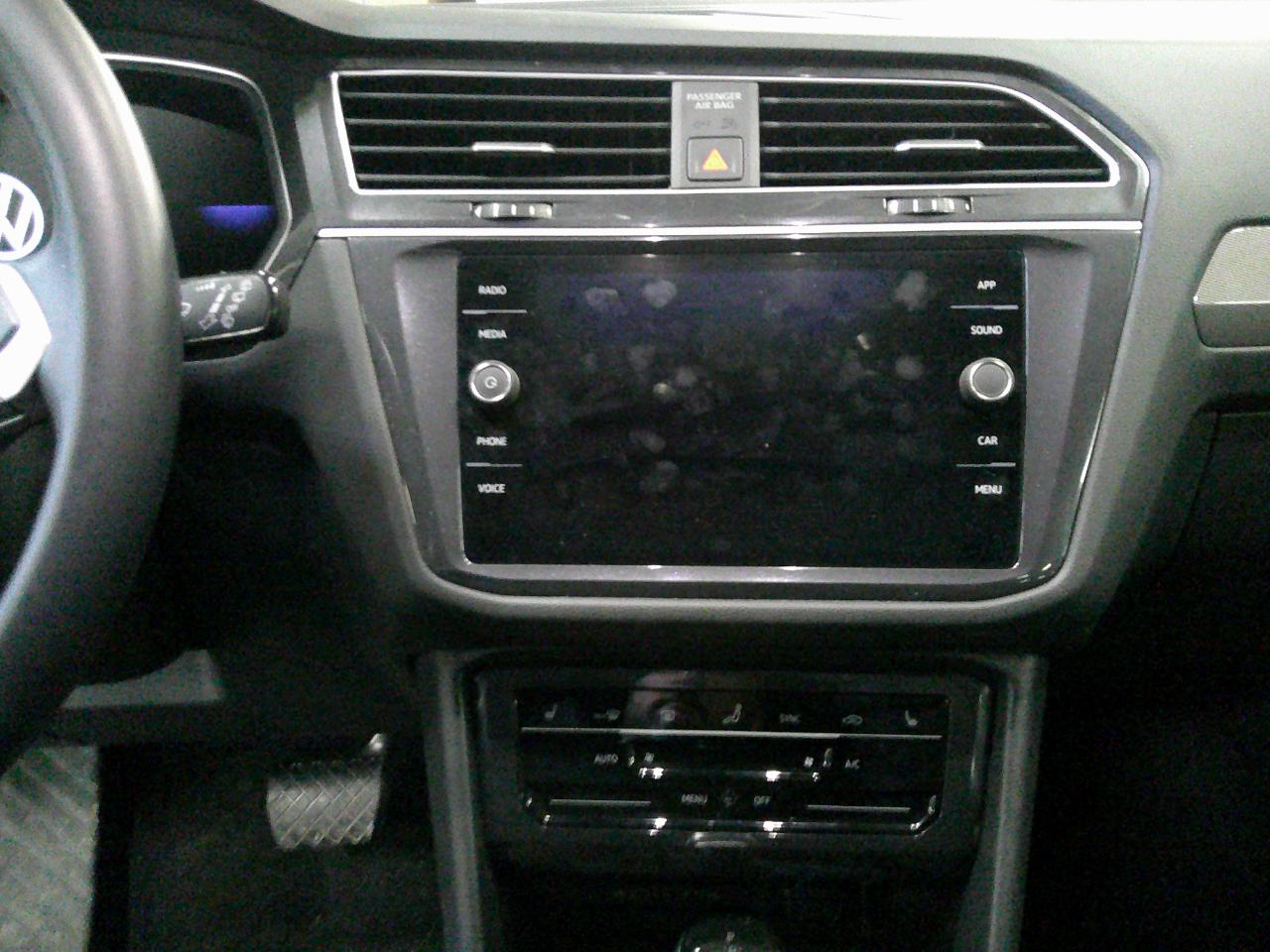 Volkswagen Tiguan 2.0T Wolfsburg Edition FWD 2024