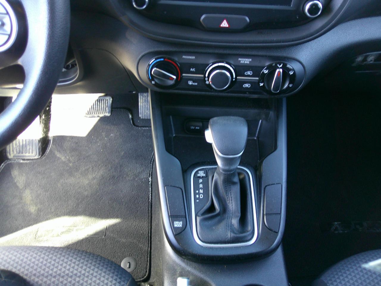 Kia Soul LX IVT 2024