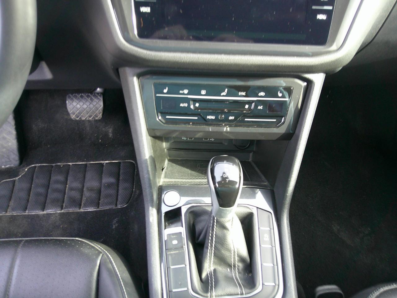 Volkswagen Tiguan 2.0T SE FWD 2024