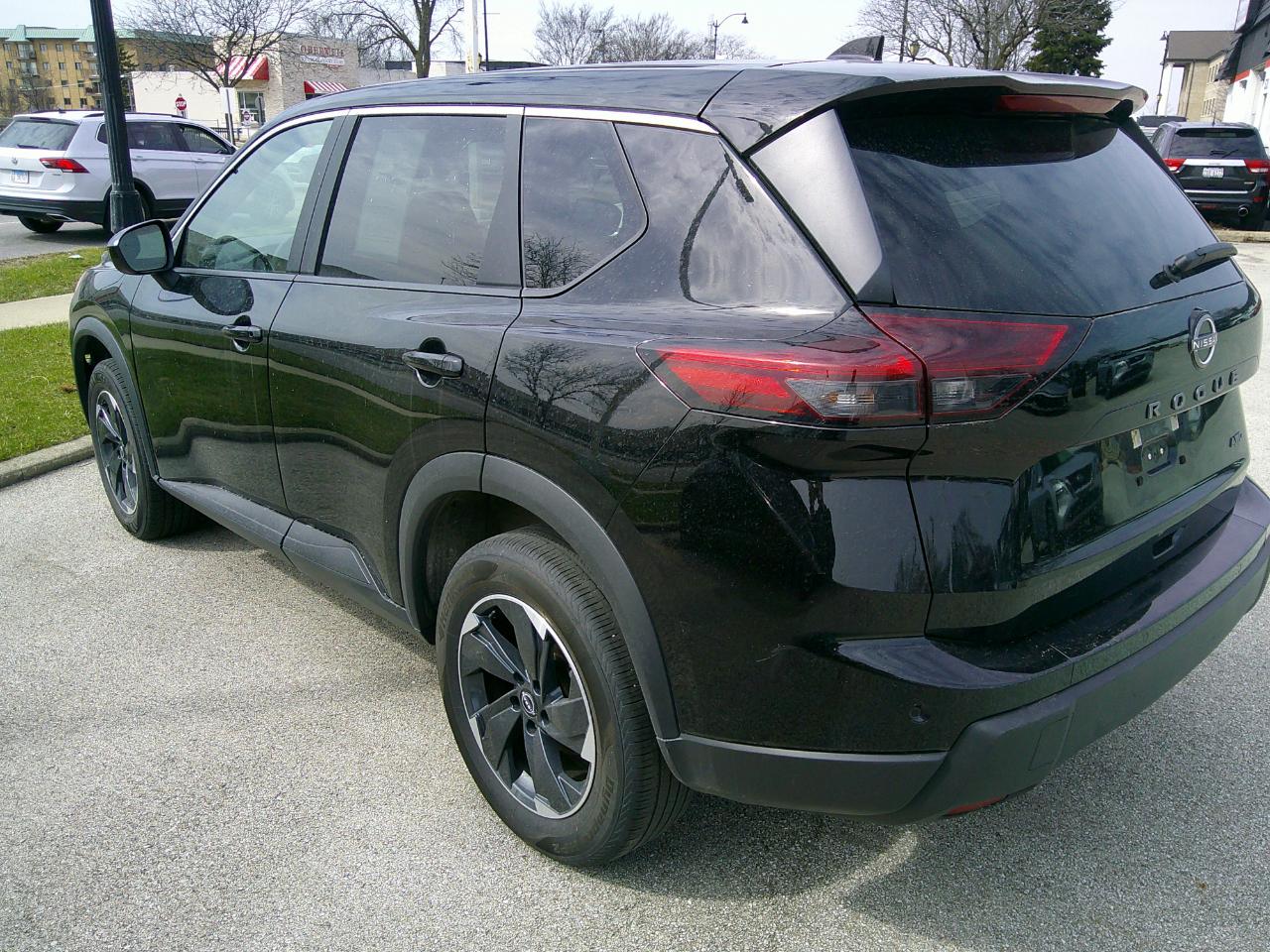 Nissan Rogue FWD SV 2025