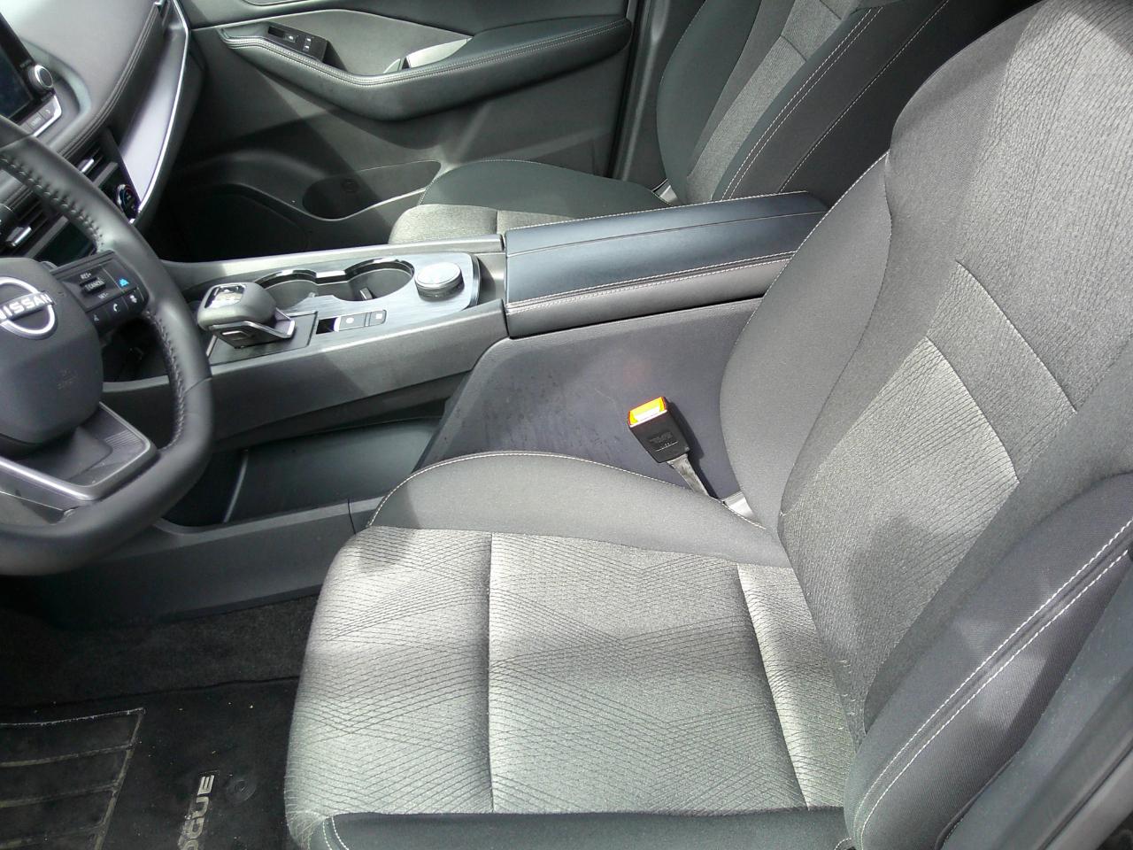 Nissan Rogue FWD SV 2025