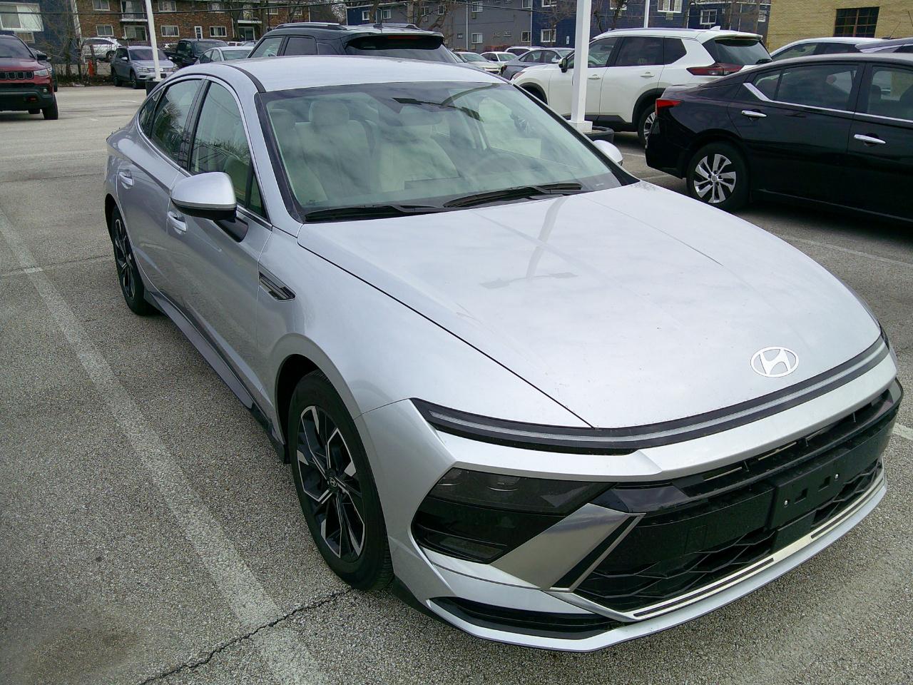 Hyundai Sonata SEL FWD 2025