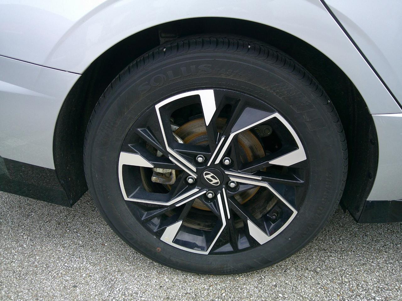 Hyundai Sonata SEL FWD 2025